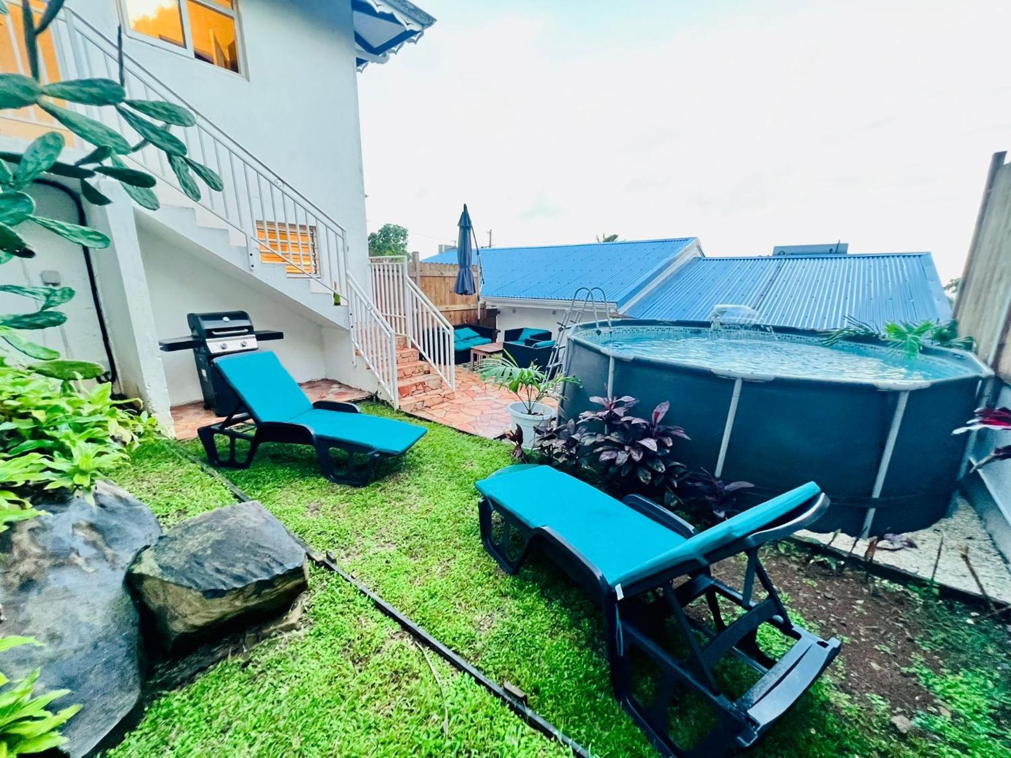 Villa Iguana, Duplex Paisible, Vue Magnifique Mer Et Rocher Du Diamant, Piscine Sainte-Luce Exterior foto